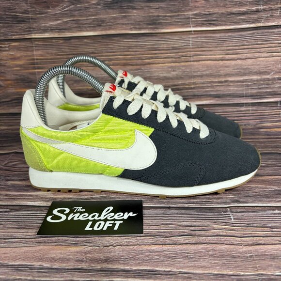 Nike Women's Pre Montreal Racer Vintage Athletic Running Shoes Size 7.5 - Picture 1 of 8